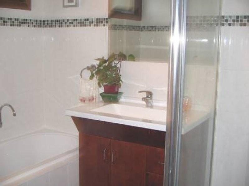 10 Whites Lane, Glen Waverley VIC 3150