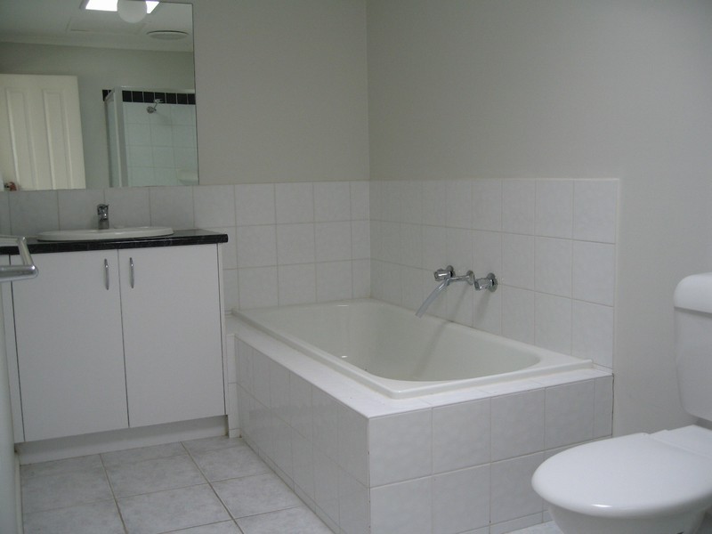 15 Hawthorn Way, Glen Waverley VIC 3150