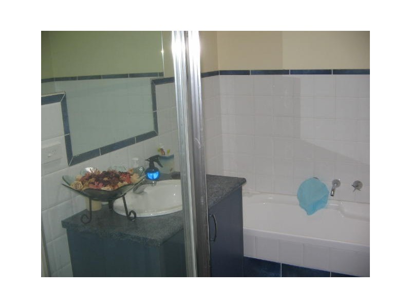 2/44 Vermont Street, Glen Waverley VIC 3150