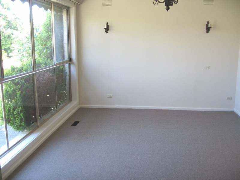 10 Belmont Road, Glen Waverley VIC 3150