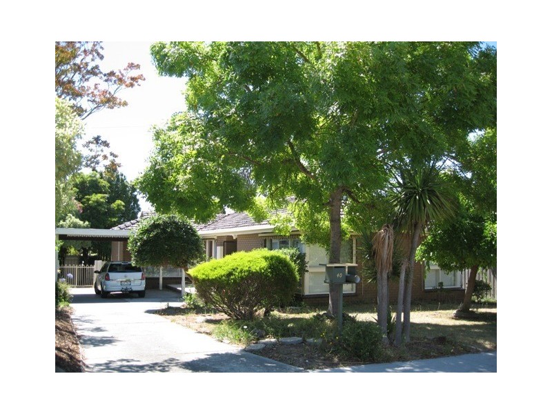 40 Honeysuckle Avenue, Wheelers Hill VIC 3150