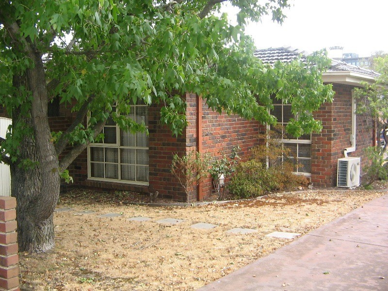 1/15 Mount St, Glen Waverley VIC 3150