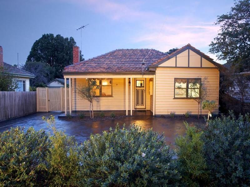 15 Joyce Ave, Oakleigh South VIC 3167