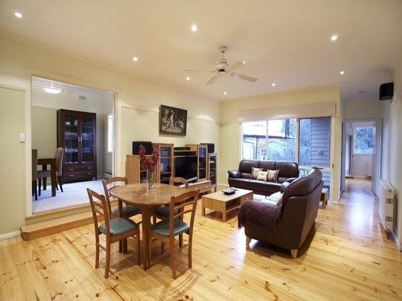 15 Joyce Ave, Oakleigh South VIC 3167