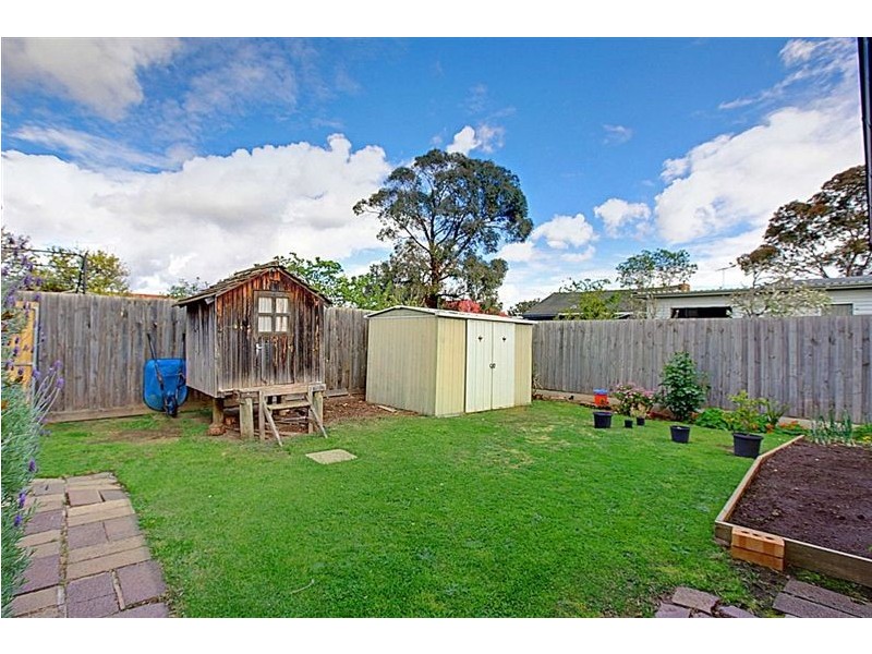 4 Monmouth Street, Avondale Heights VIC 3034