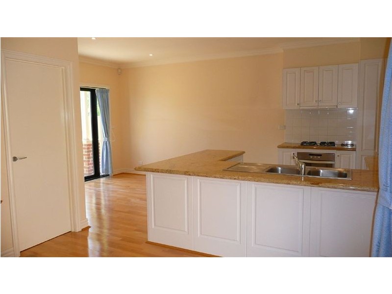 1/8-12 Nonda Avenue, Doncaster East VIC 3109
