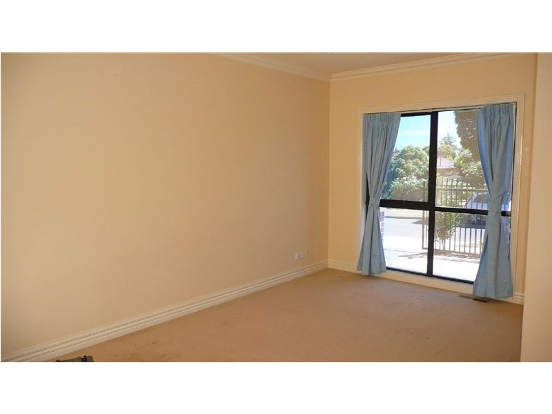 1/8-12 Nonda Avenue, Doncaster East VIC 3109