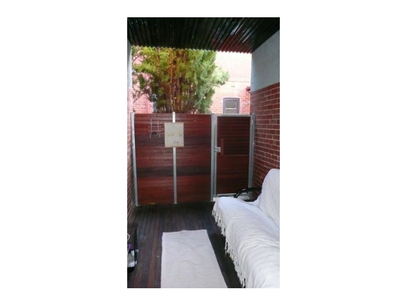 2/98 Barkly Street, St Kilda VIC 3182