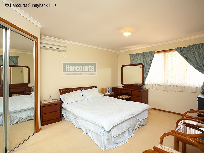 5 Janie Close, Sinnamon Park QLD 4073