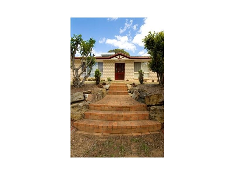 22 Federation Drive, Hillcrest QLD 4118