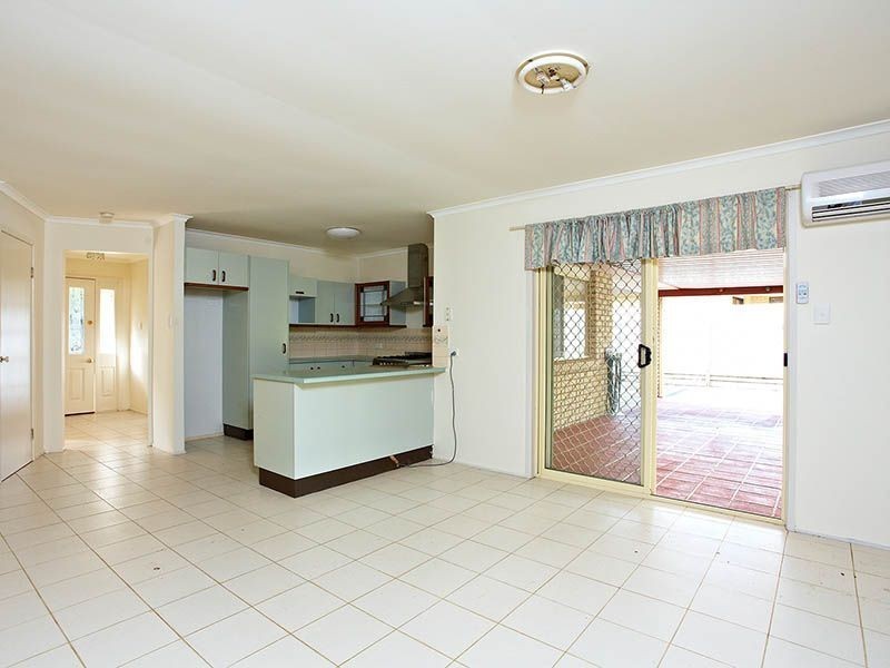 22 Federation Drive, Hillcrest QLD 4118