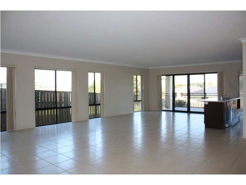 55 Shuttleworth Street, Kuraby QLD 4112