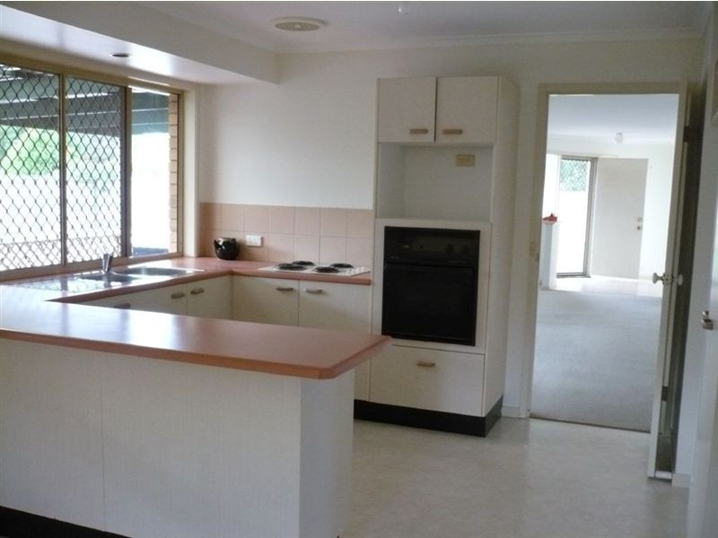 208 Warrigal Road, Runcorn QLD 4113