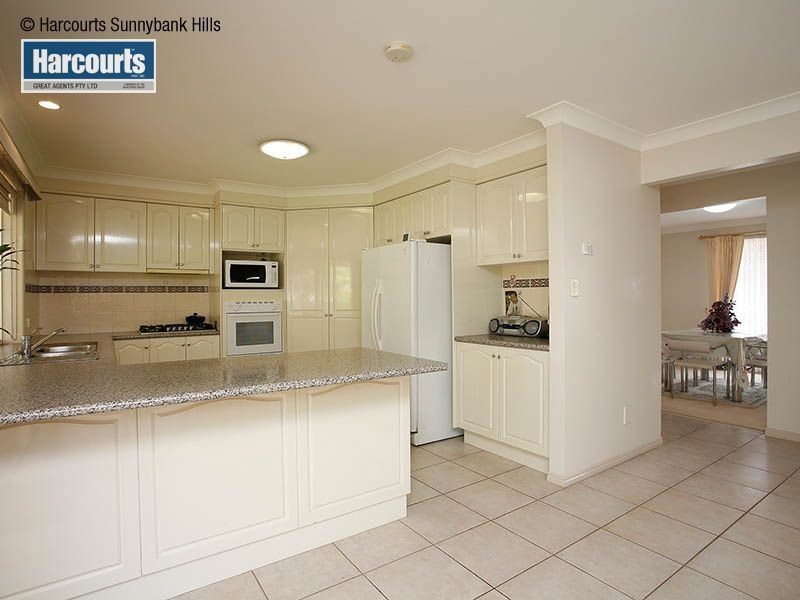 Stretton QLD 4116