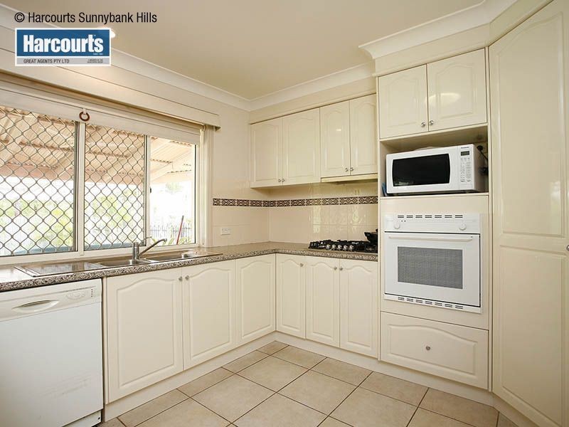 Stretton QLD 4116