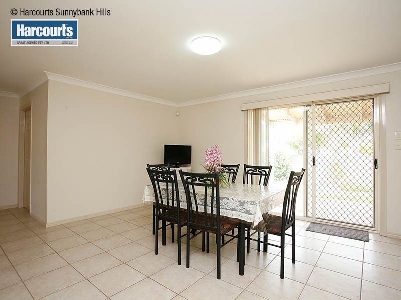 Stretton QLD 4116