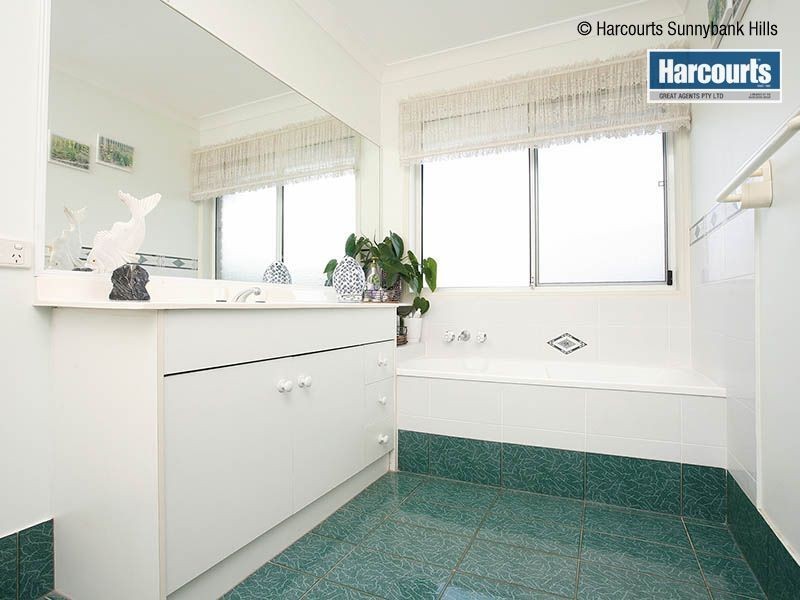2 Tuberose Place, Calamvale QLD 4116