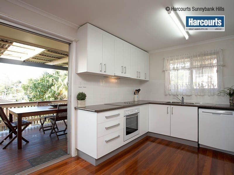 32 Chilton St, Sunnybank Hills QLD 4109