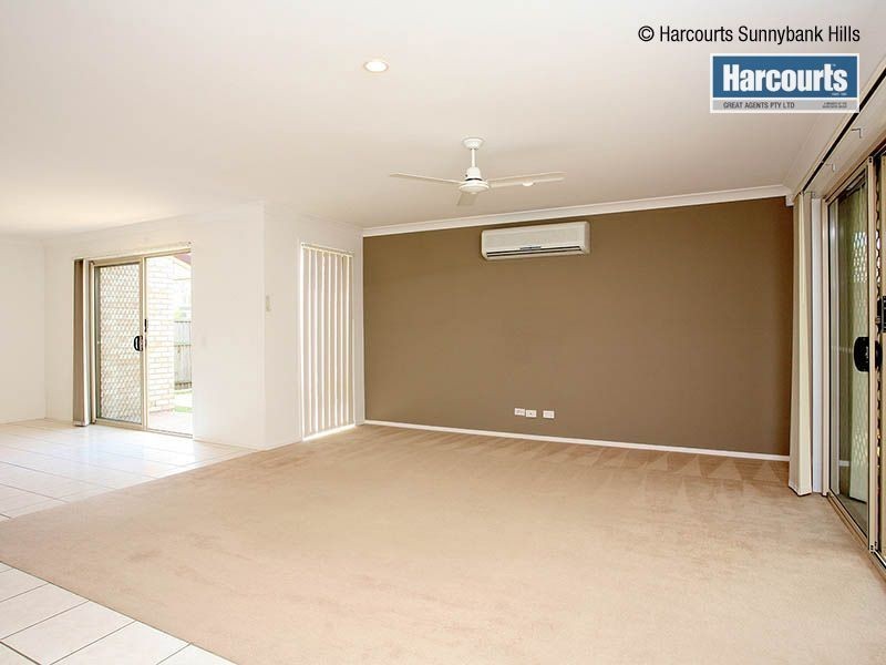 10 Mapelton Circuit, Parkinson QLD 4115
