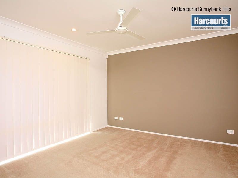 10 Mapelton Circuit, Parkinson QLD 4115