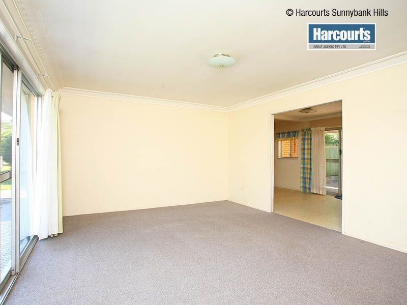 7 Cornell Street, Robertson QLD 4109