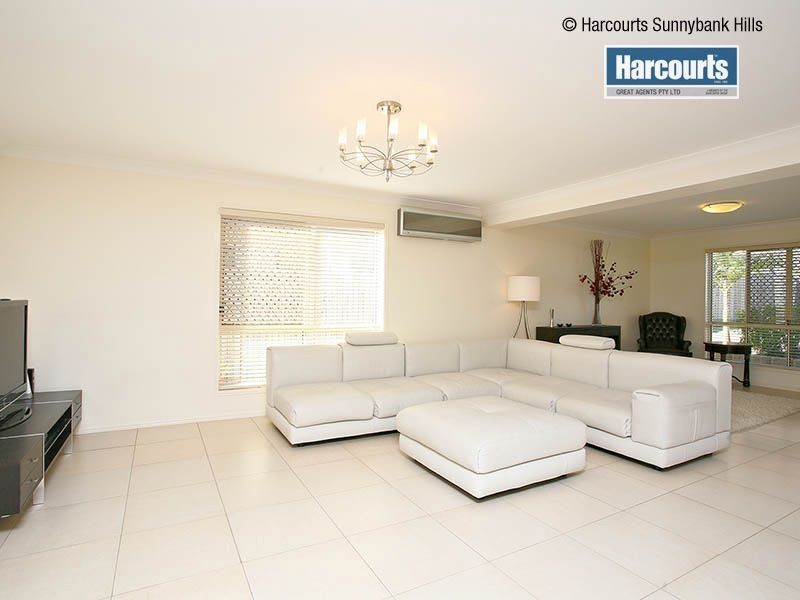 139 White Cedar Circuit, Stretton QLD 4116
