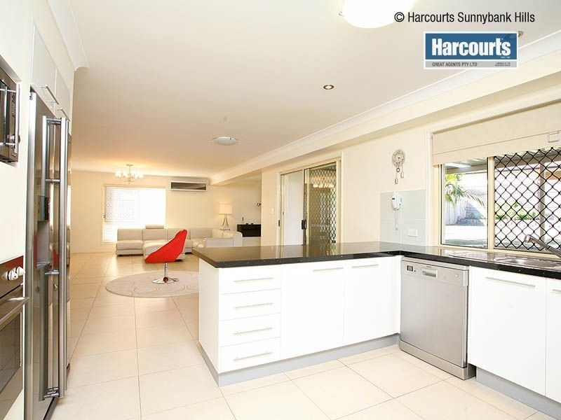 139 White Cedar Circuit, Stretton QLD 4116