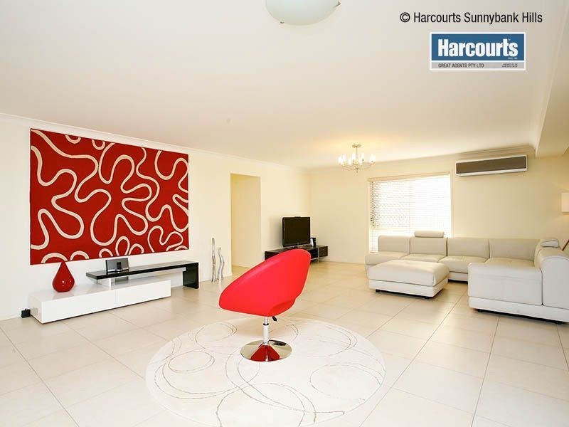 139 White Cedar Circuit, Stretton QLD 4116