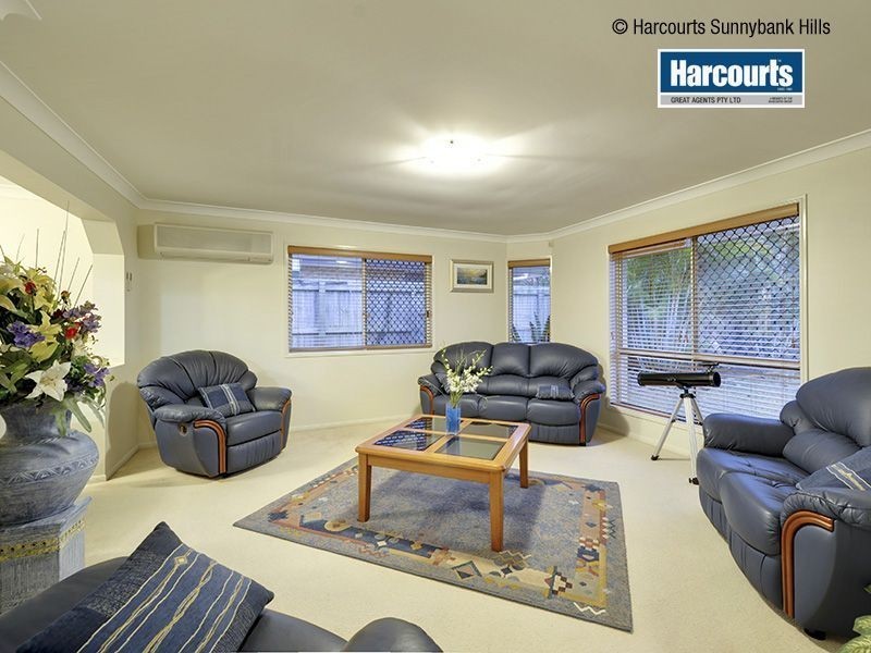 1 Yorkshire Place, Stretton QLD 4116