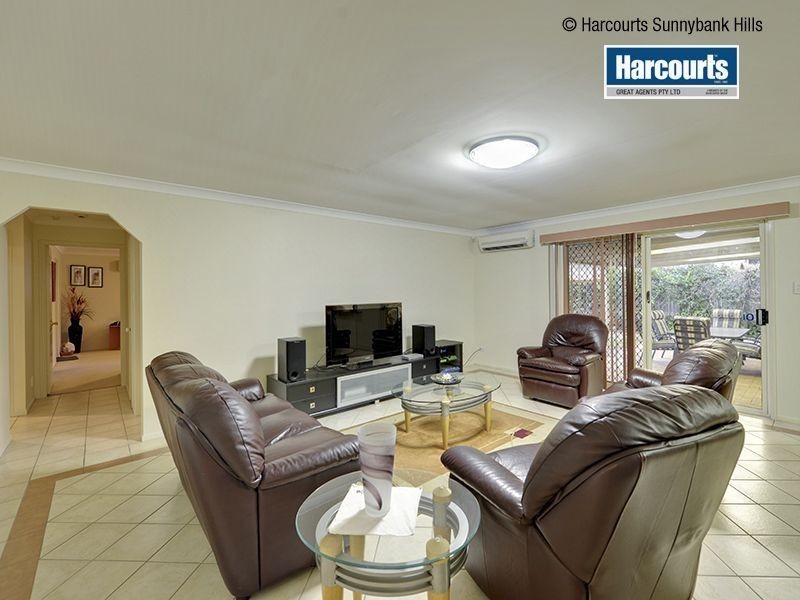 1 Yorkshire Place, Stretton QLD 4116