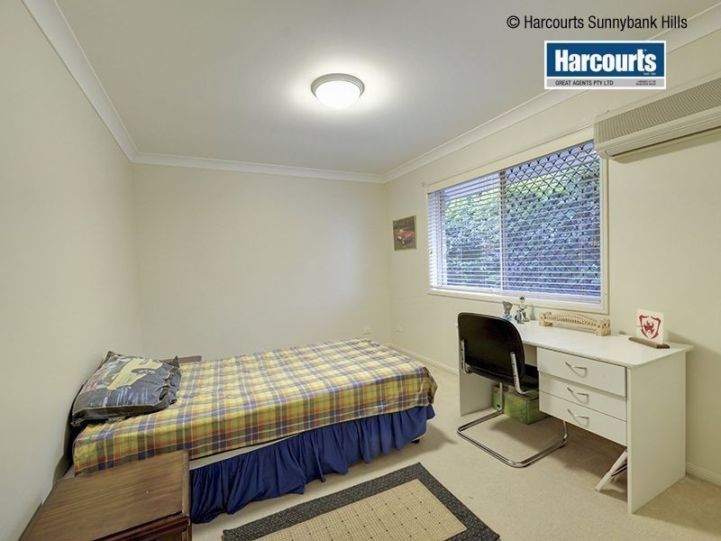 1 Yorkshire Place, Stretton QLD 4116