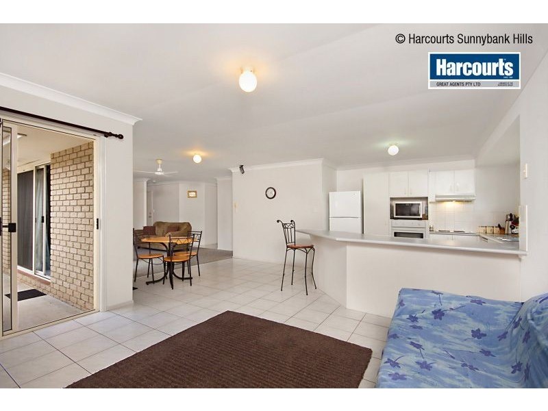8 Overton Street, Calamvale QLD 4116