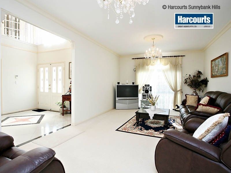 8 Adios Close, Sunnybank Hills QLD 4109