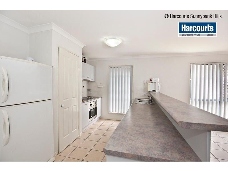 64 Watarrka Drive, Parkinson QLD 4115