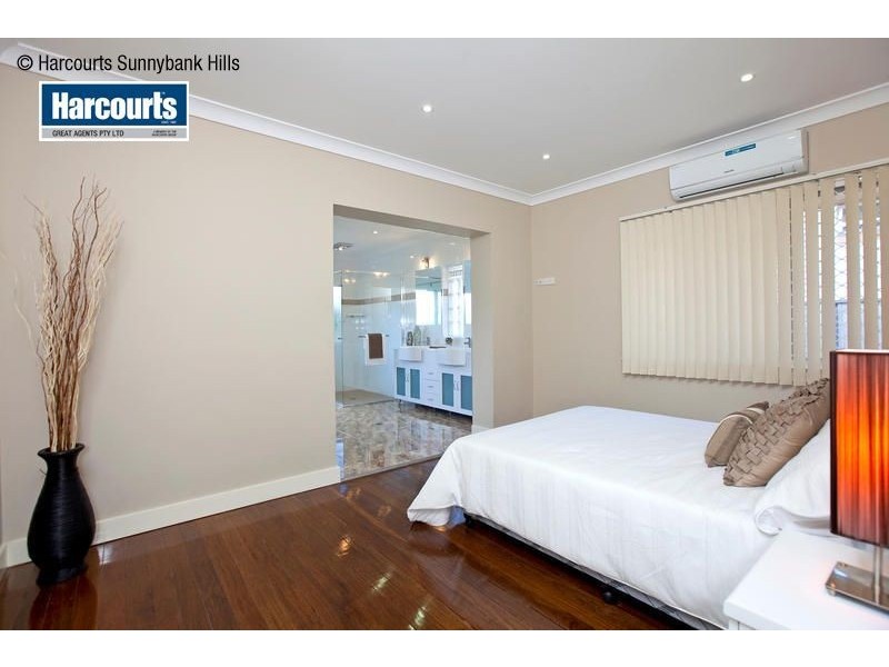 11 Croxley Street, Upper Mount Gravatt QLD 4122