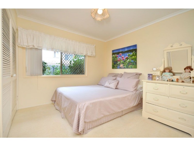 6 Akora Street, Macgregor QLD 4109