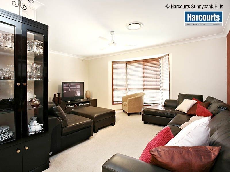 3 Colisa Crescent, Regents Park QLD 4118