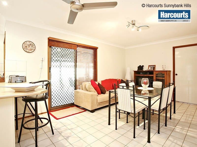 3 Colisa Crescent, Regents Park QLD 4118