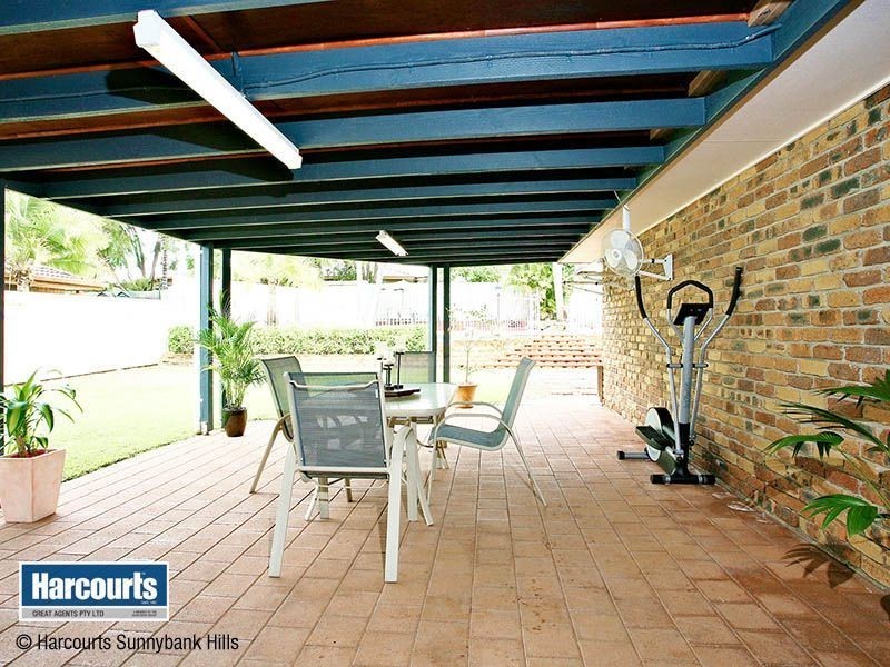 3 Colisa Crescent, Regents Park QLD 4118