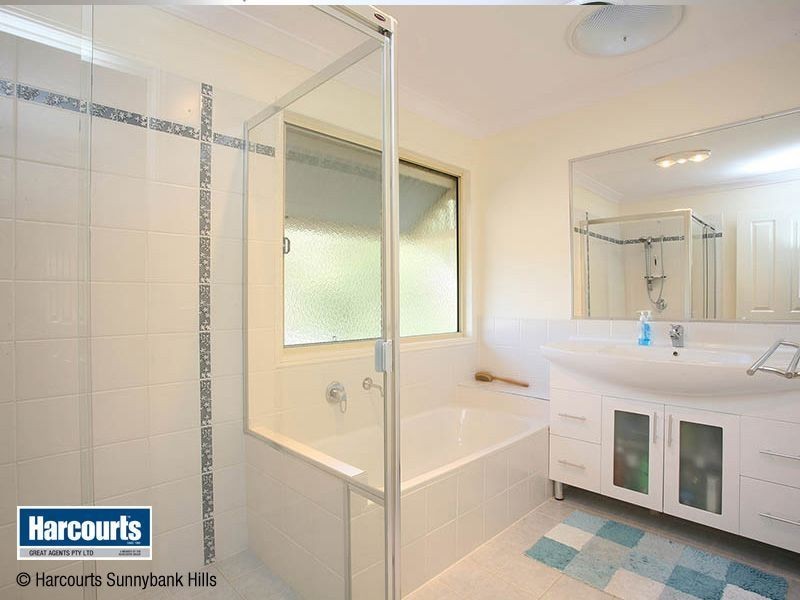 23 Statesman Crescent, Sunnybank Hills QLD 4109