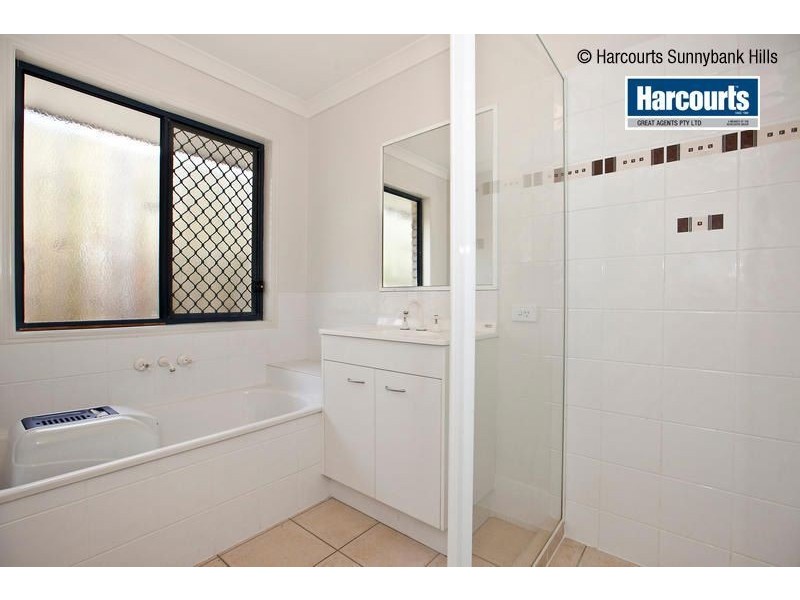 64 Watarrka Drive, Parkinson QLD 4115
