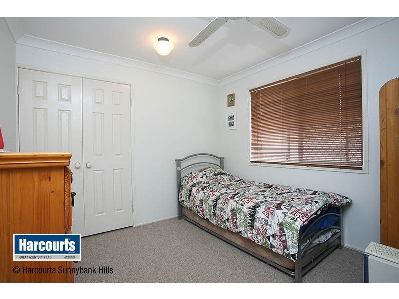 73 Bushland Drive, Regents Park QLD 4118