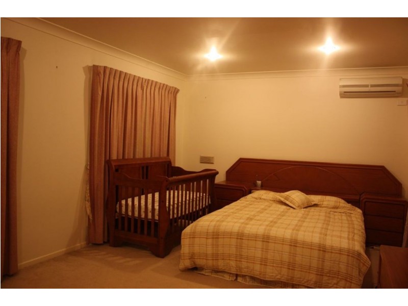 20 Cedar Place, Stretton QLD 4116