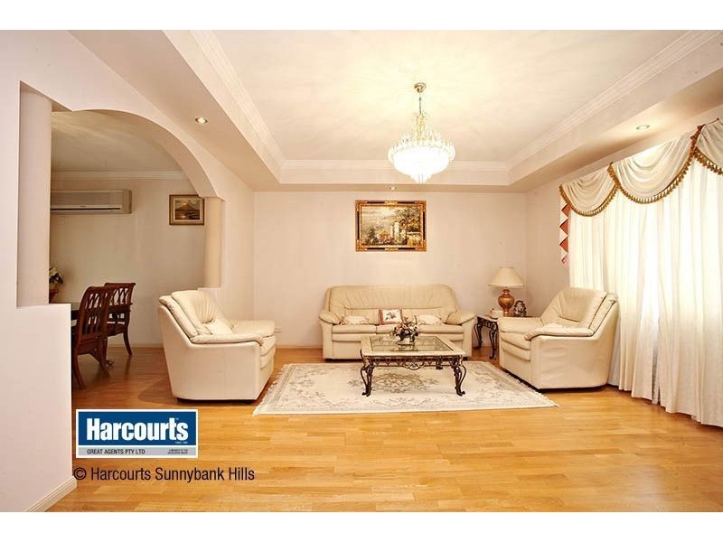 15 Edgeware Close, Sunnybank Hills QLD 4109