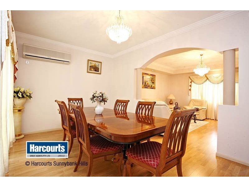 15 Edgeware Close, Sunnybank Hills QLD 4109