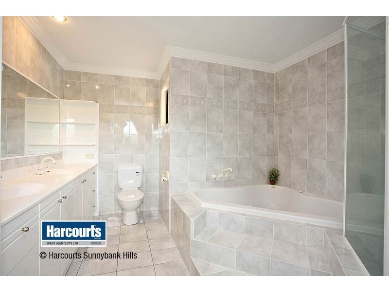 15 Edgeware Close, Sunnybank Hills QLD 4109