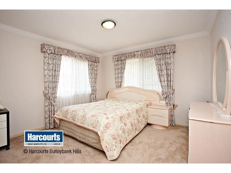 15 Edgeware Close, Sunnybank Hills QLD 4109