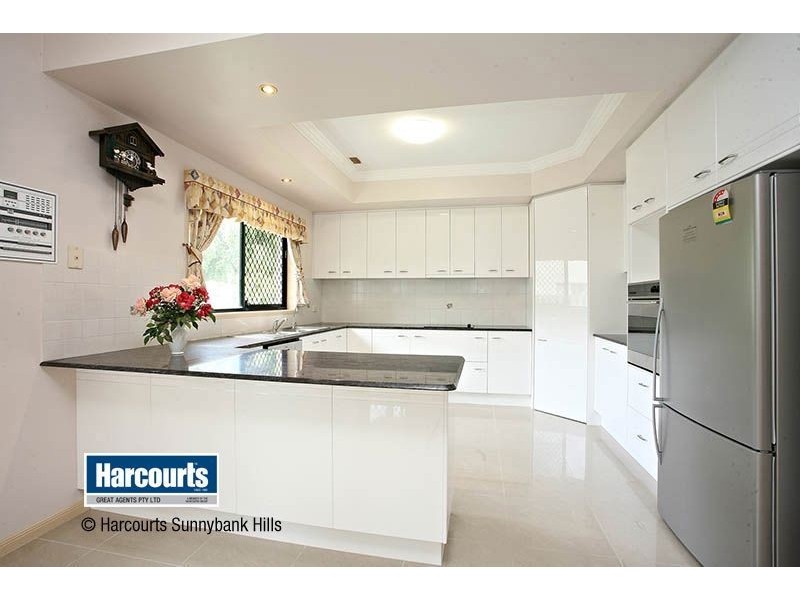 15 Edgeware Close, Sunnybank Hills QLD 4109