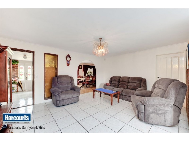8 Erin Drive, Browns Plains QLD 4118