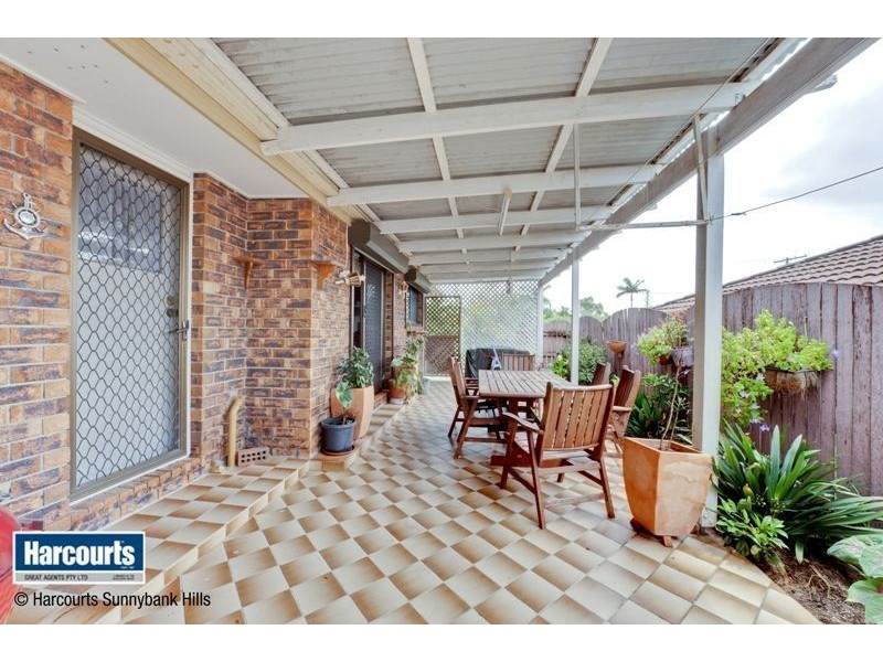 8 Erin Drive, Browns Plains QLD 4118
